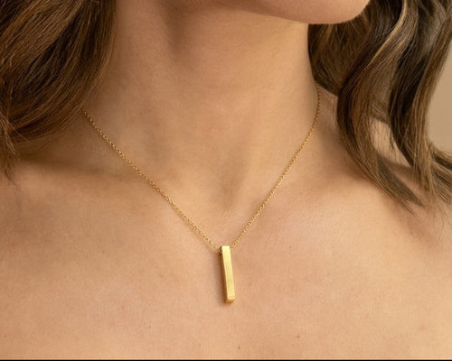 The Bar Necklace
